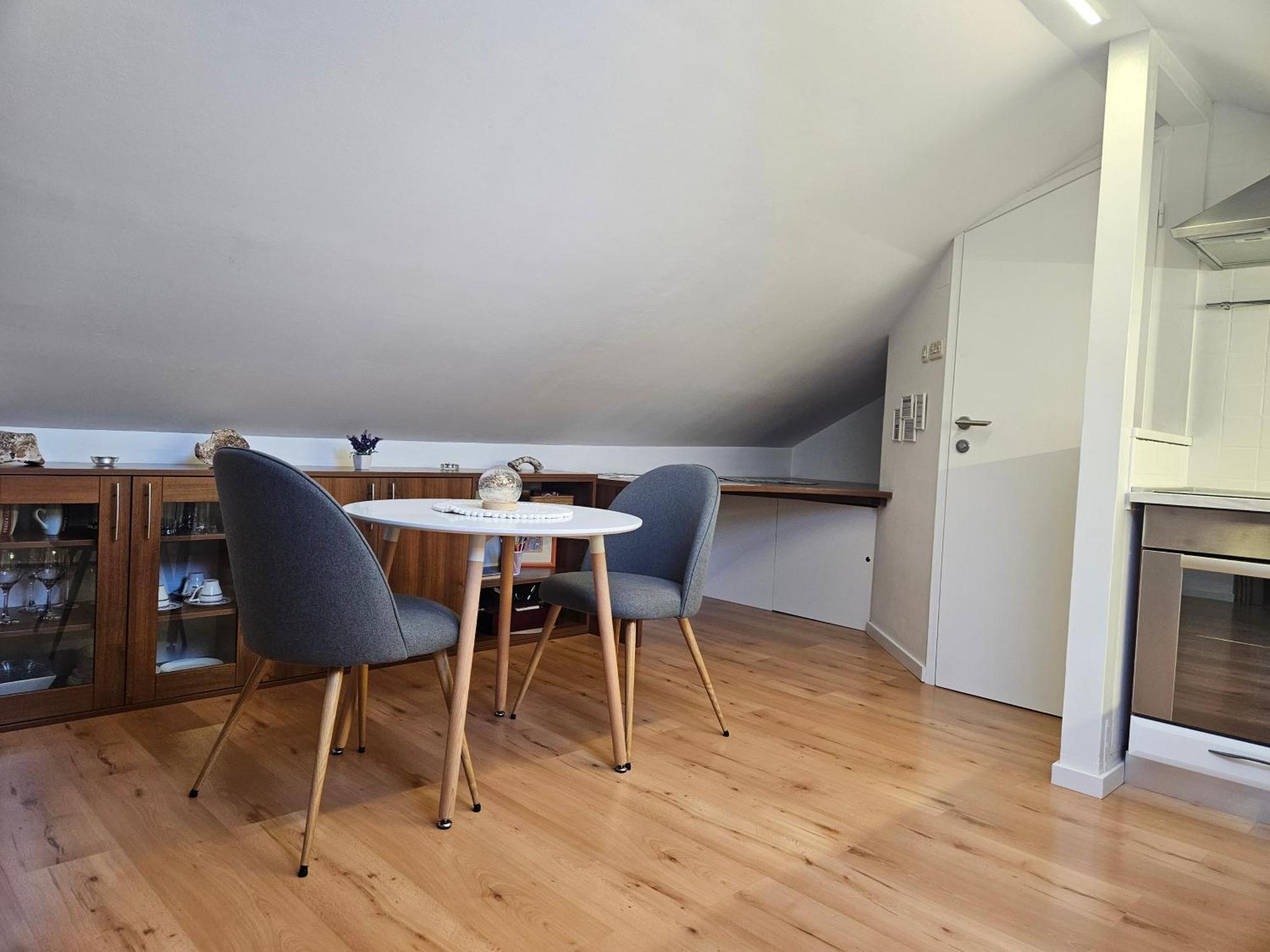 Lovely Attic Apartman-Melani زادار المظهر الخارجي الصورة
