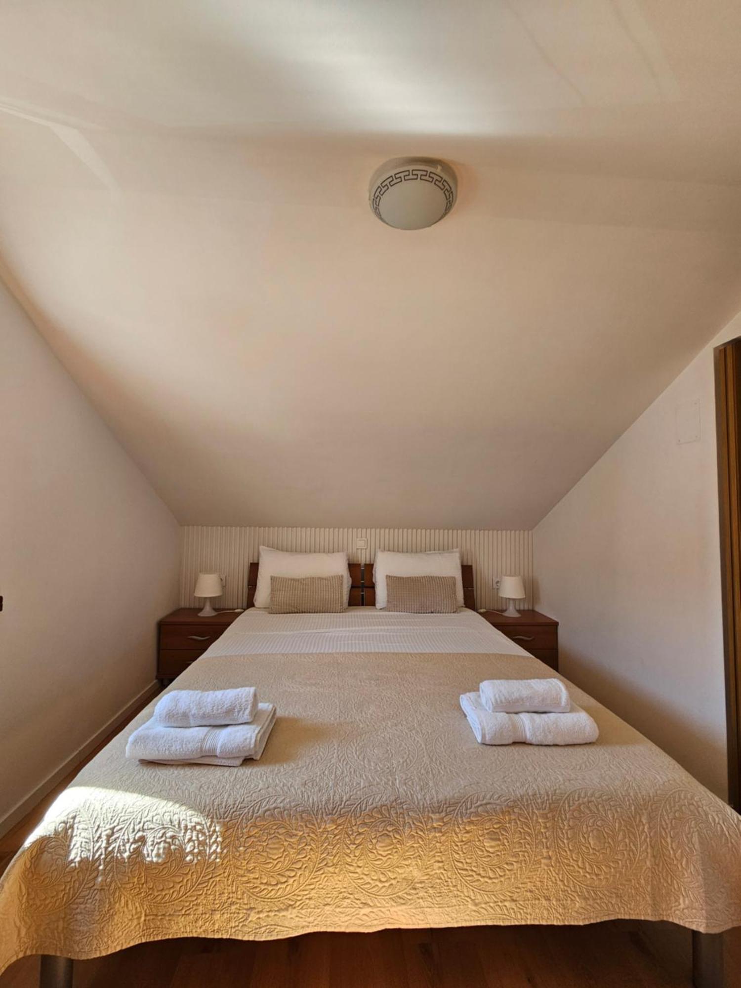 Lovely Attic Apartman-Melani زادار المظهر الخارجي الصورة