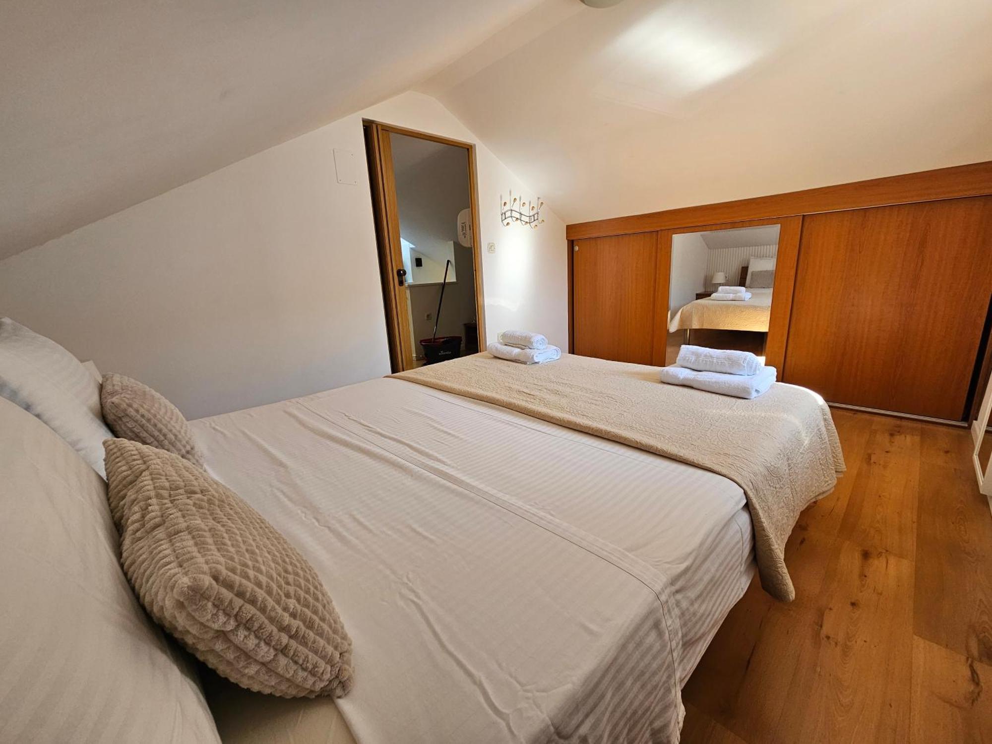 Lovely Attic Apartman-Melani زادار المظهر الخارجي الصورة